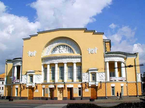 Волковский театр Ярославль